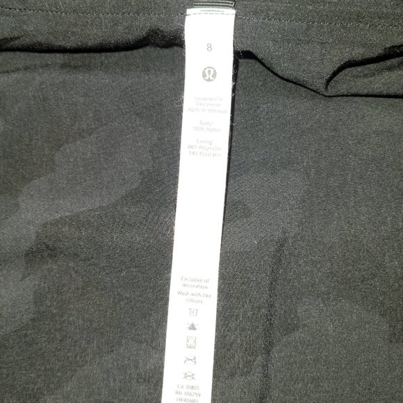 Lululemon water/wind resistant jacket - Picture 3 of 5